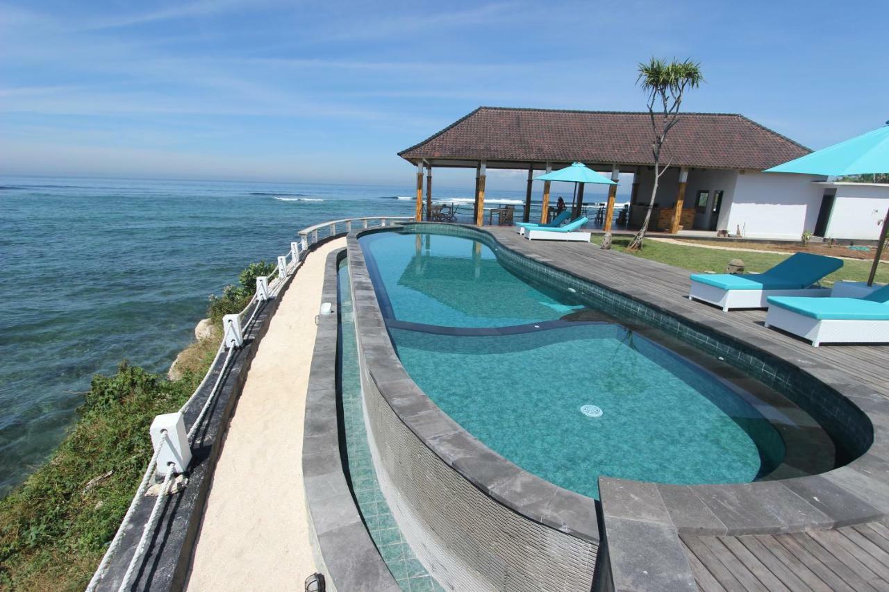 Ombak Bay Lembongan Hotel Exterior photo