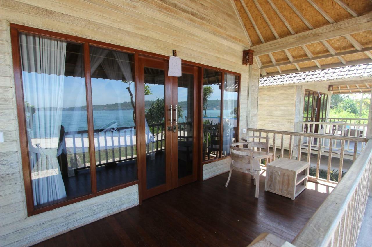 Ombak Bay Lembongan Hotel Exterior photo
