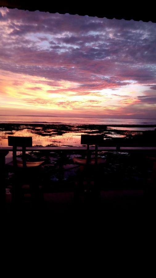 Ombak Bay Lembongan Hotel Exterior photo